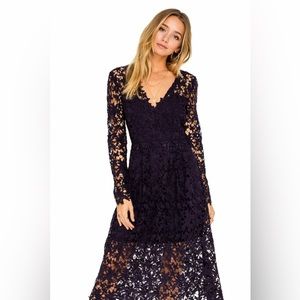 ASTR LONG SLEEVE LACE MIDI DRESS plum xs